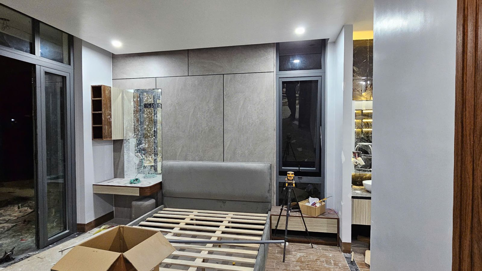 Ốp Vách & Lắp Giường Phòng Ngủ
