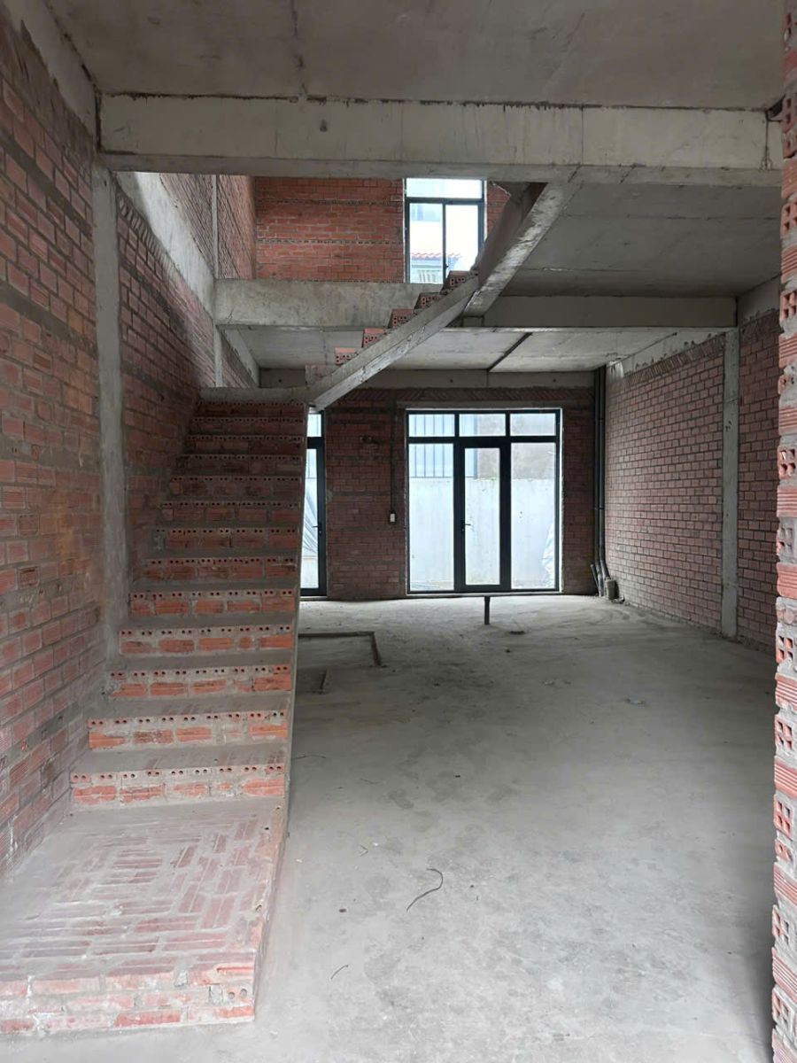 Thi Công Phần Thô Cầu Thang